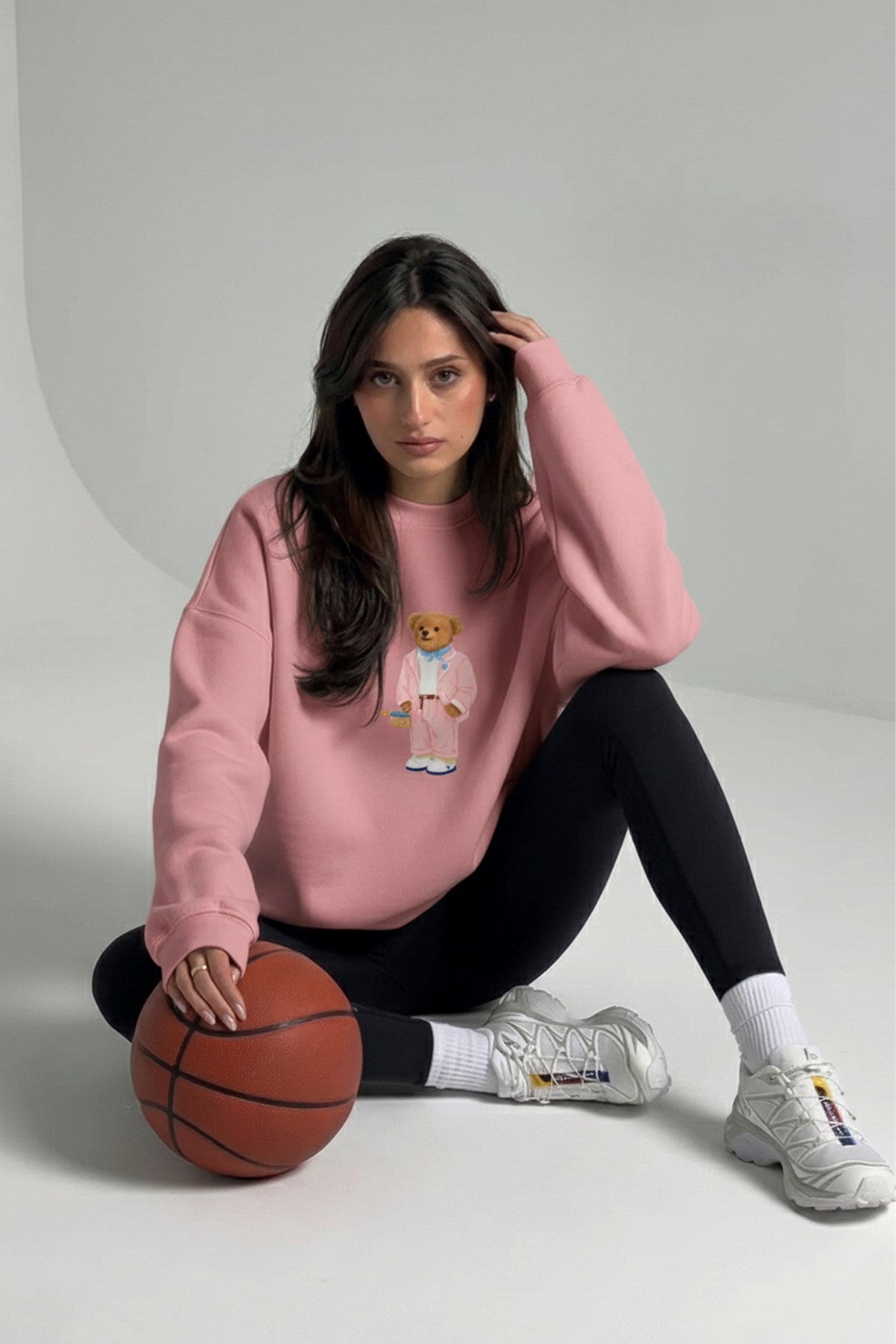 Kadın Oversize Sweatshirt Pink Suit Bear 3D Baskılı Pembe – Bisiklet Yaka, 3 İplik Şardonlu Polar