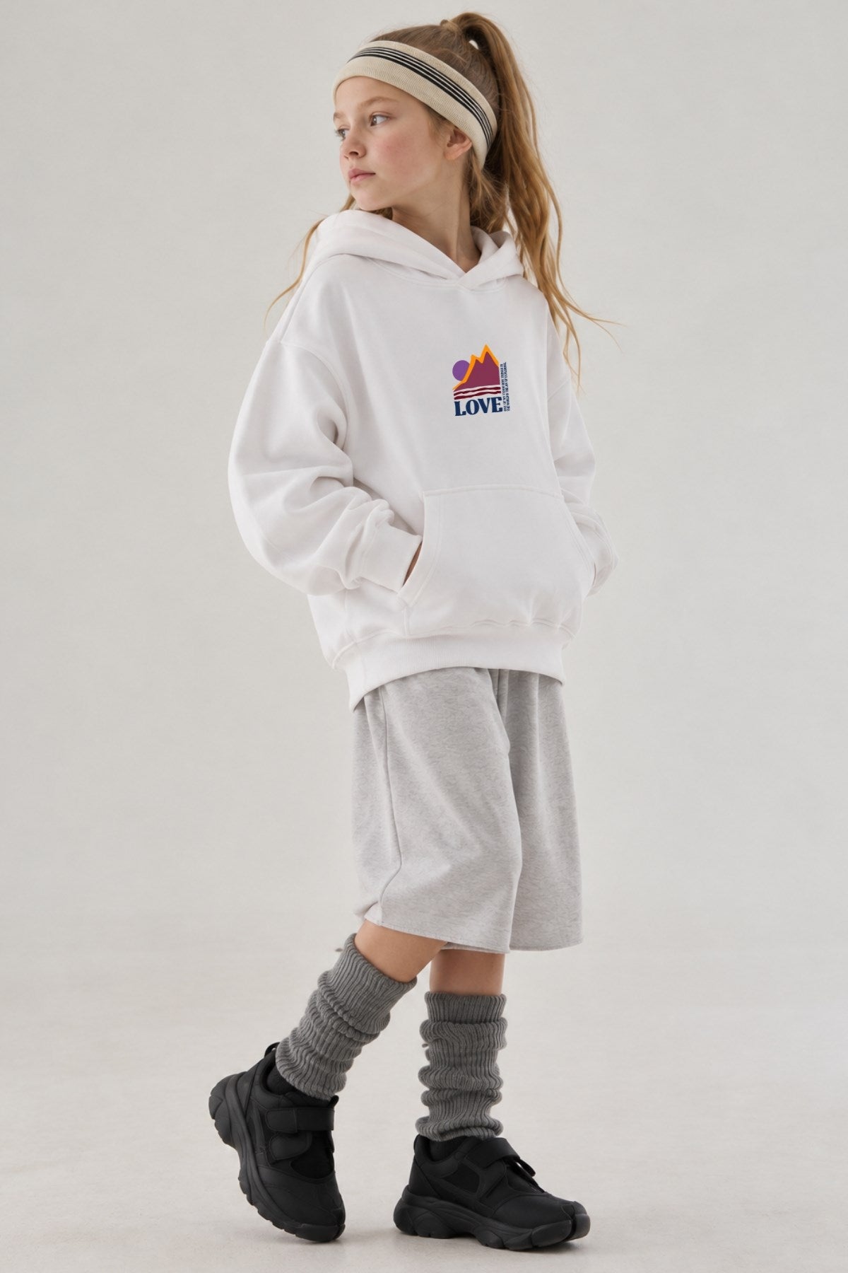 Kız Çocuk Oversize Hoodie Love Mount Baskılı Beyaz – Kapüşonlu, Cepli, 3 İplik Polar