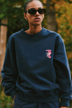 Kadın Oversize Sweatshirt Piglet Hugs Baskılı Lacivert – Bisiklet Yaka, 3 İplik Şardonlu Polar