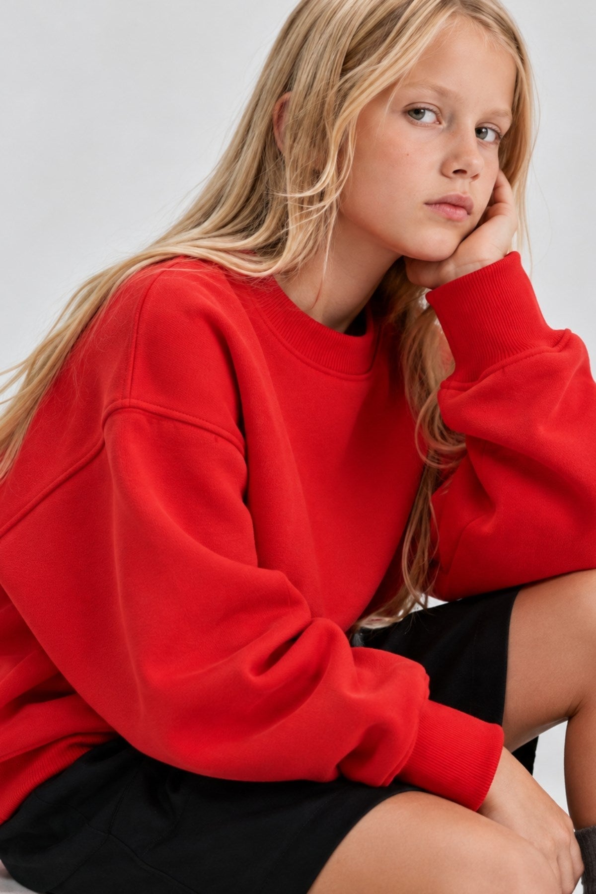 Kız Çocuk Oversize Sweatshirt Basic Kırmzı – Bisiklet yaka, 3 iplik şardonlu polar