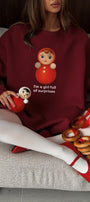 Kadın Oversize Sweatshirt Elbise Matryoshka Girl Baskılı Bordo – Bisiklet Yaka, 3 İplik Polar