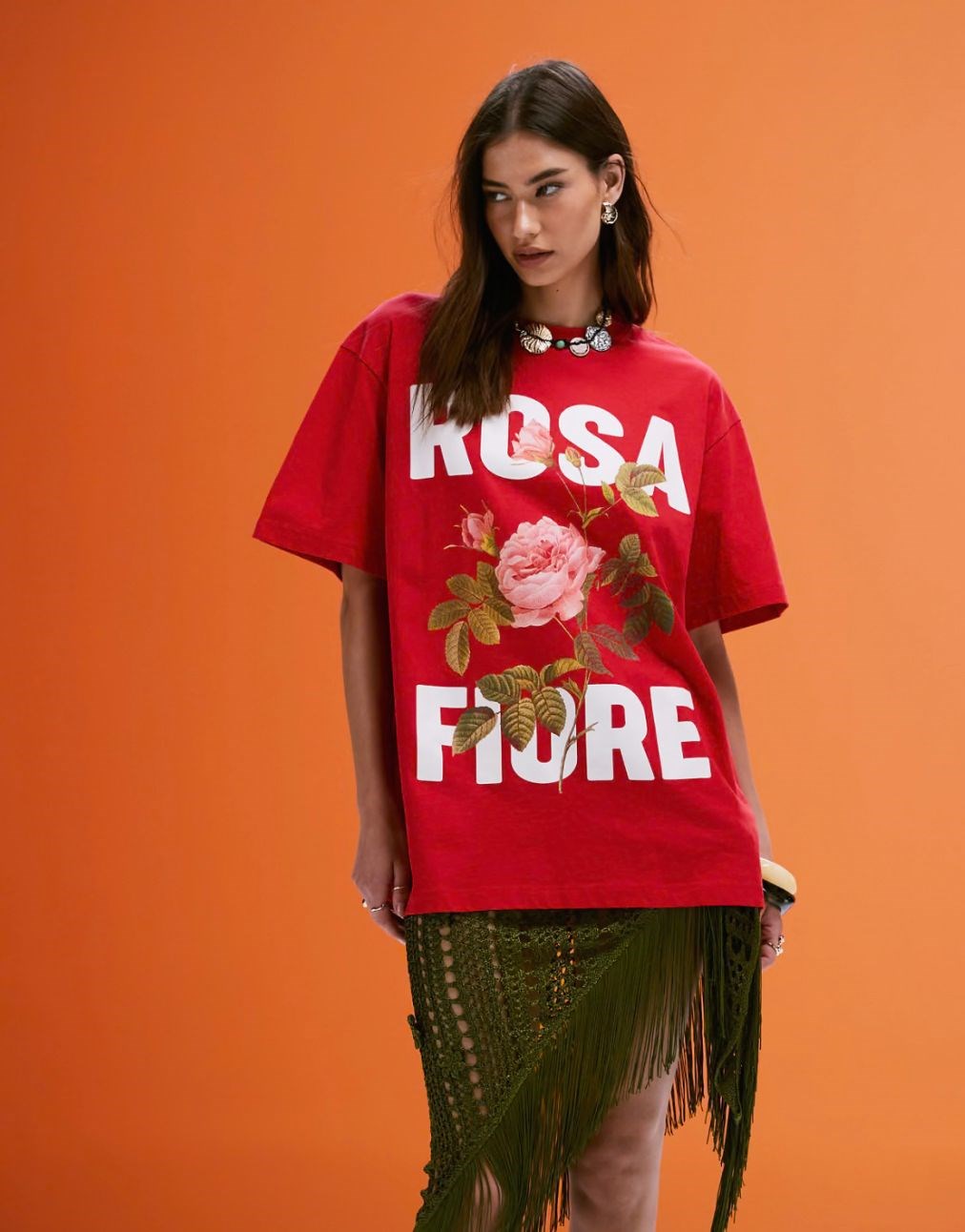 Kadın Beyaz Oversize Rosa Fiore Yazılı Gül Desenli Yazlık Tişört