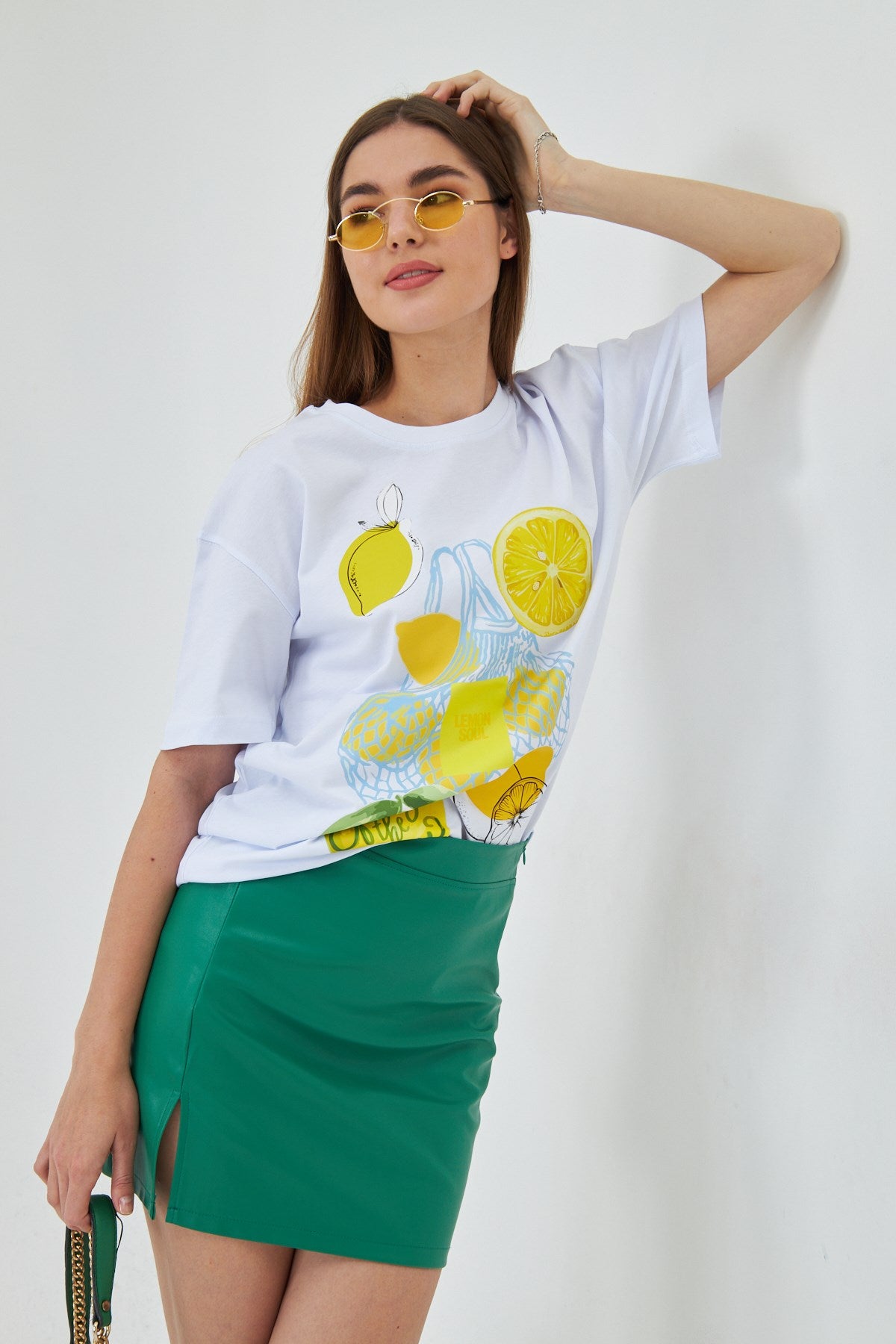 Kadın Limon Baskılı Lila Oversize Yazlık Tişört Squeeze The Day Beyaz