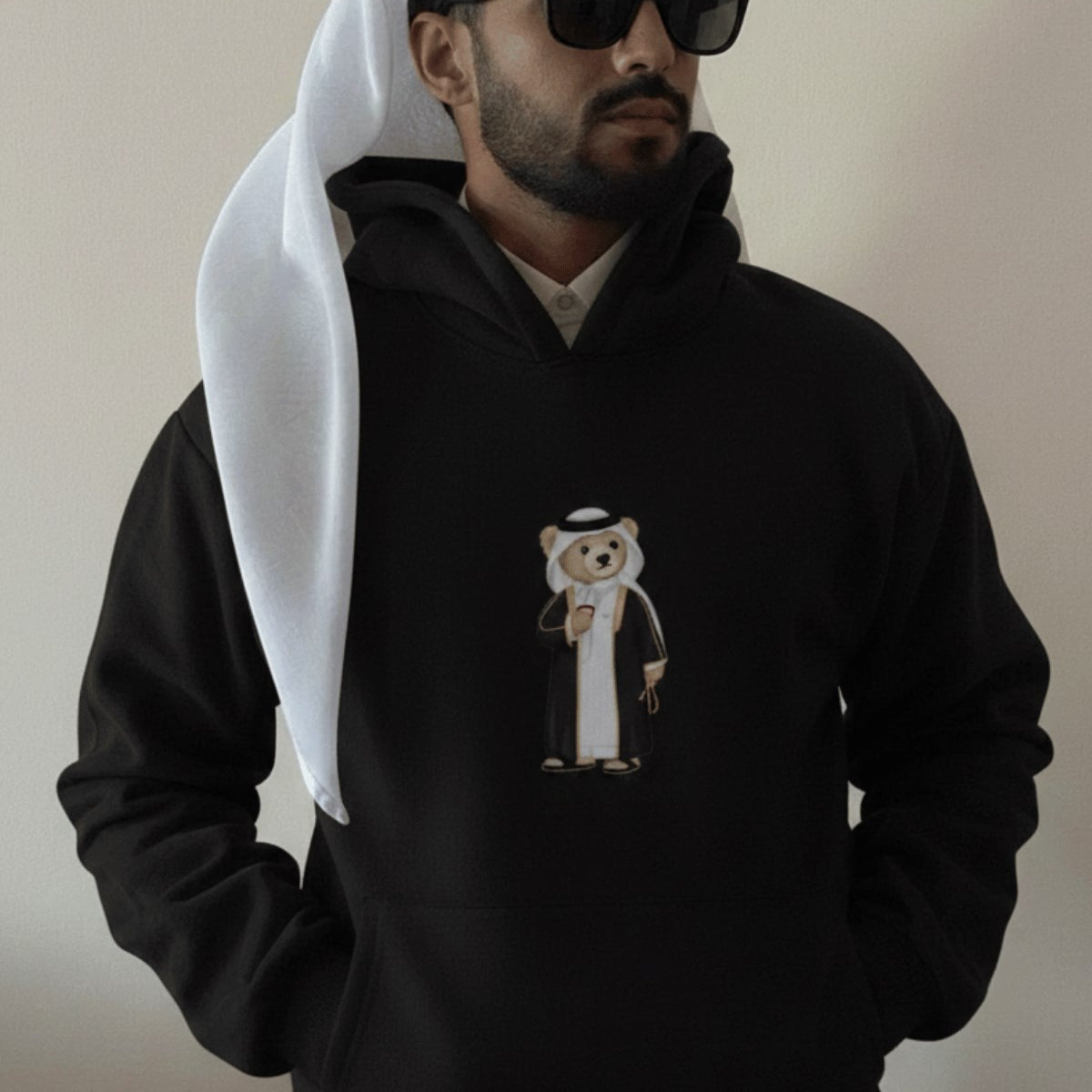 Erkek Oversize Sweatshirt Hoodie Qatari Bear Black Siyah – Kapüşonlu, 3 İplik Polar, Kanguru Cepli