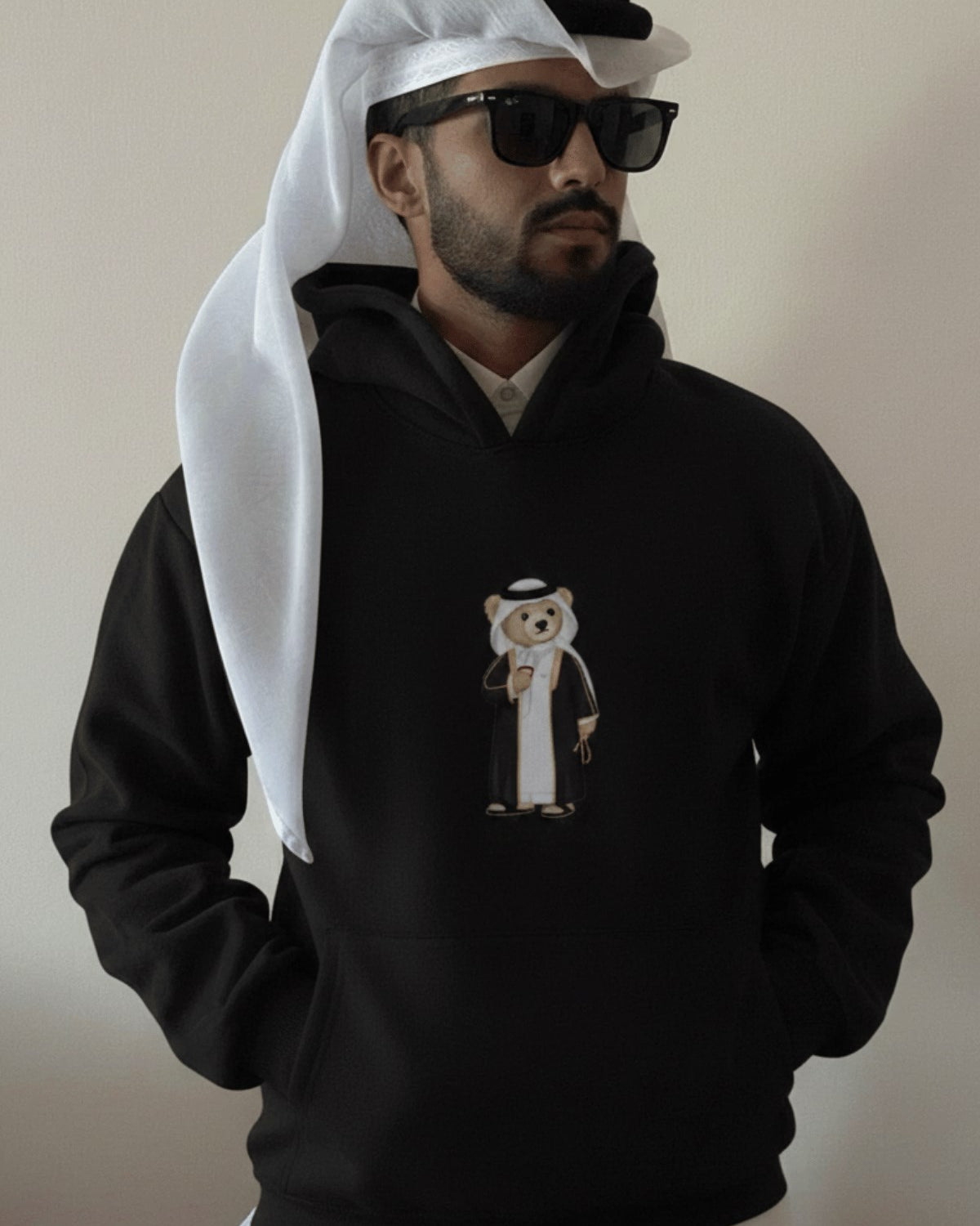 Erkek Oversize Sweatshirt Hoodie Qatari Bear Black Siyah – Kapüşonlu, 3 İplik Polar, Kanguru Cepli