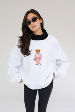 Kadın Oversize Sweatshirt Pink Suit Bear 3D Baskılı Beyaz – Bisiklet Yaka, 3 İplik Şardonlu Polar