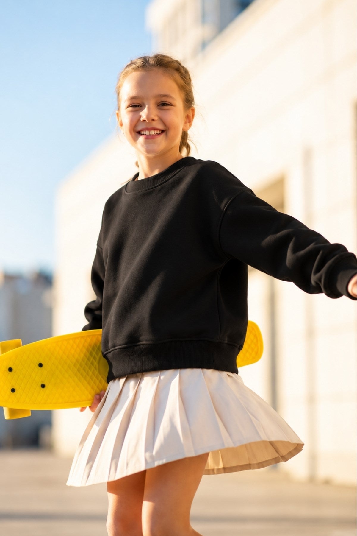 Kız Çocuk Oversize Sweatshirt Basic Siyah – Bisiklet yaka, 3 iplik şardonlu polar