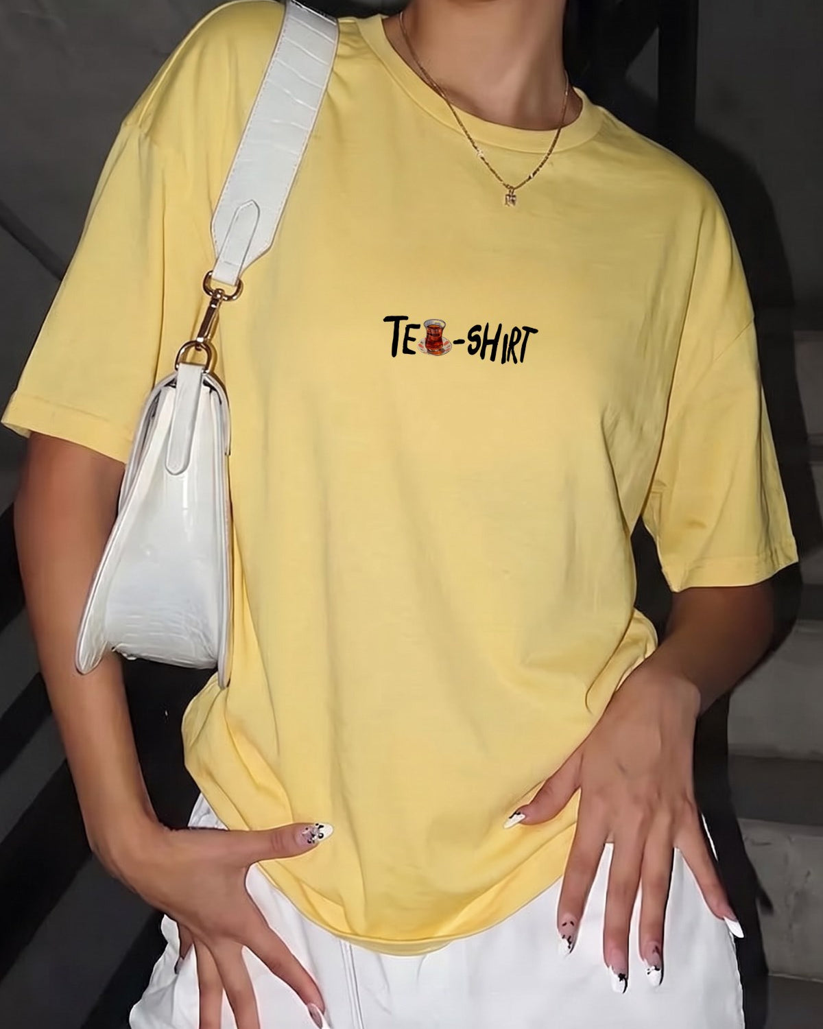 Kadın Oversize Tişört Tea-Shirt Baskılı Sarı – Bisiklet Yaka, Rahat Kalıp, %100 Pamuk