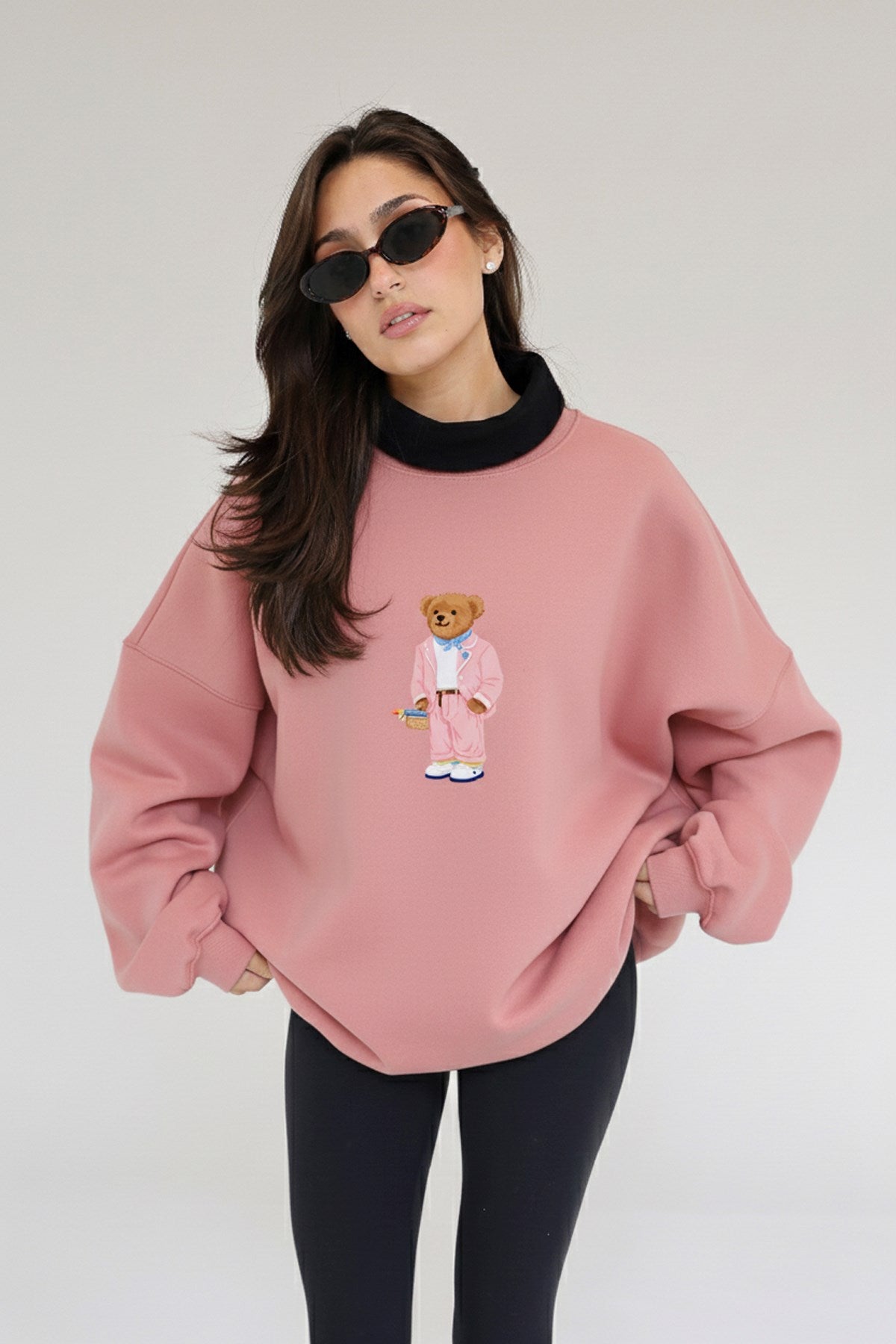 Kadın Oversize Sweatshirt Pink Suit Bear 3D Baskılı Pembe – Bisiklet Yaka, 3 İplik Şardonlu Polar
