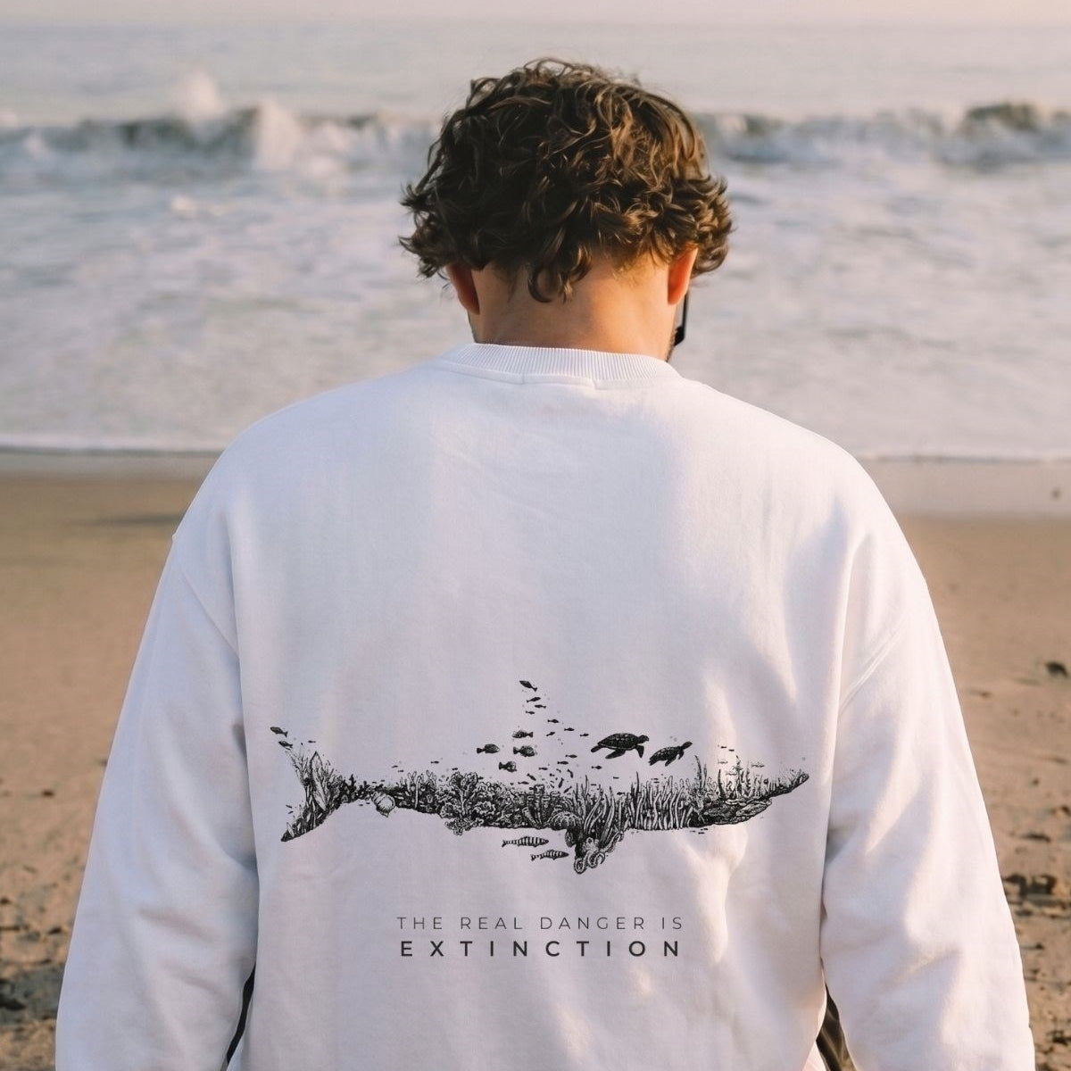 Erkek Oversize Sweatshirt Extinction Baskılı Beyaz – Bisiklet Yaka, 3 İplik Şardonlu Polar