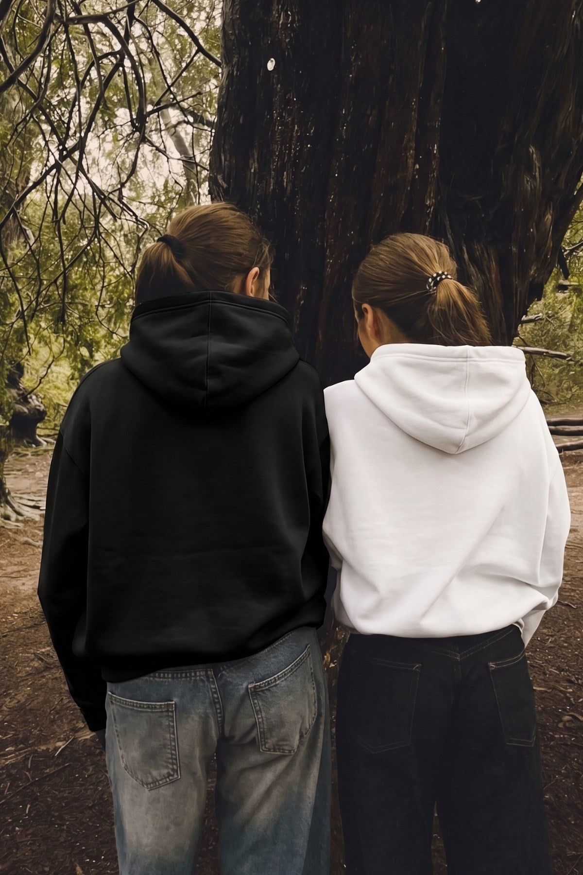 Unisex 2’li Oversize Basic Hoodie Siyah & Beyaz – Kapüşonlu, Cepli, 3 İplik Şardonlu Polar