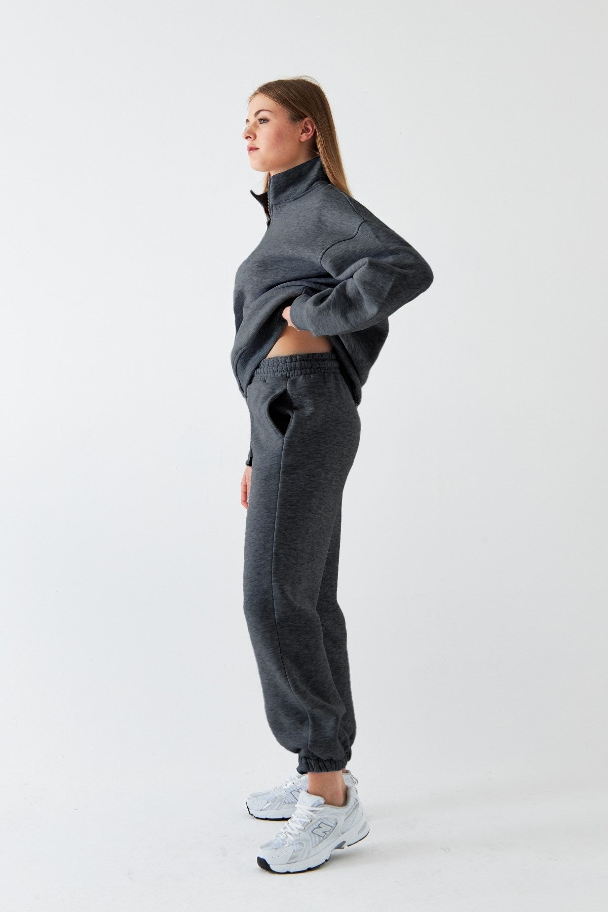 Unisex Oversize Eşofman Takımı Basic Füme Melanj – Fermuarlı Dik Yaka, Lastikli Paça, 3 İplik Polar