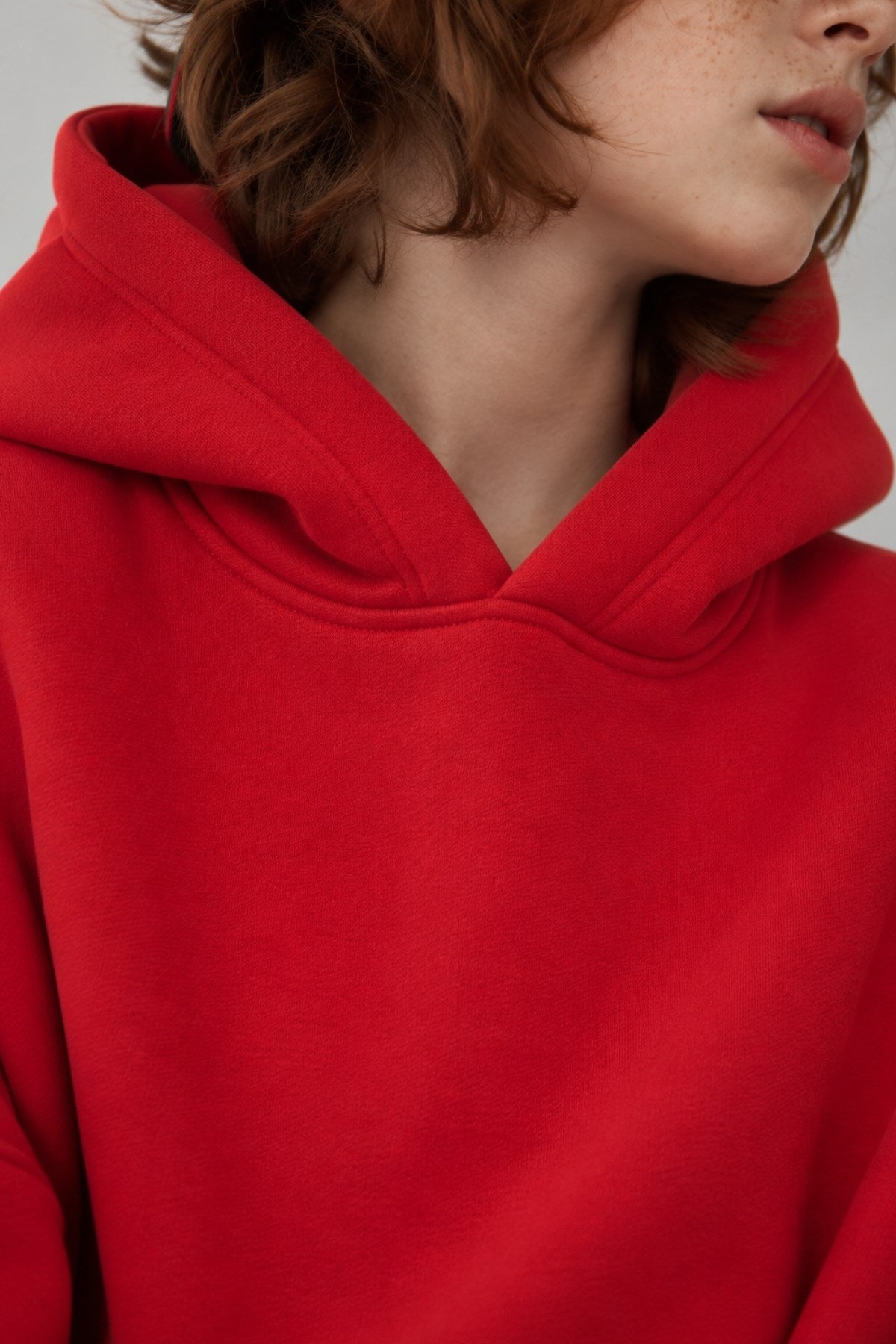 Erkek Çocuk Oversize Basic Hoodie Sweatshirt Kırmızı – Kapüşonlu, Kanguru Cepli, 3 İplik Polar