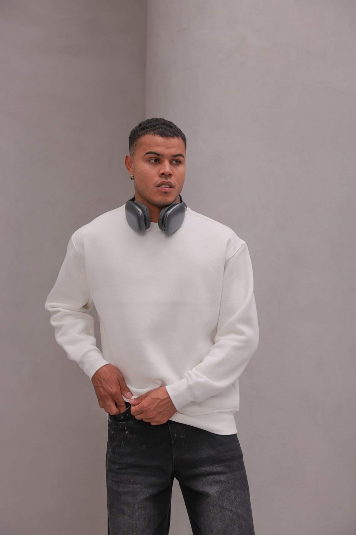 Erkek Oversize Sweatshirt Basic Beyaz – Bisiklet Yaka, 3 İplik Şardonlu Polar