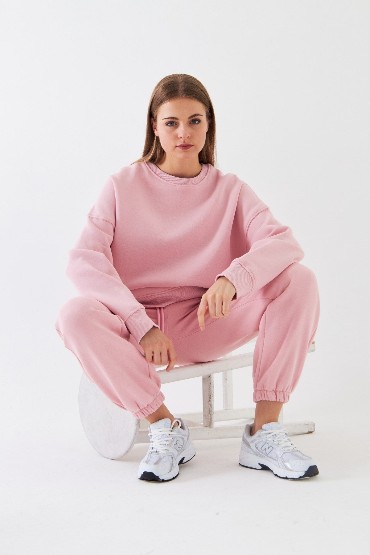 Unisex Oversize Eşofman Takımı Basic Pembe – Bisiklet Yaka, Lastikli Paça, 3 İplik Şardonlu Polar
