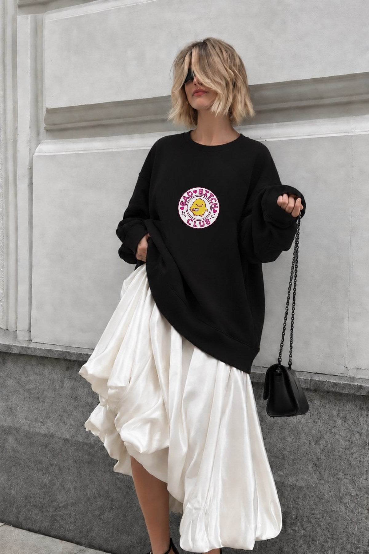 Kadın Oversize Sweatshirt Elbise Bad Club Siyah – Bisiklet Yaka, 3 İplik Şardonlu Polar