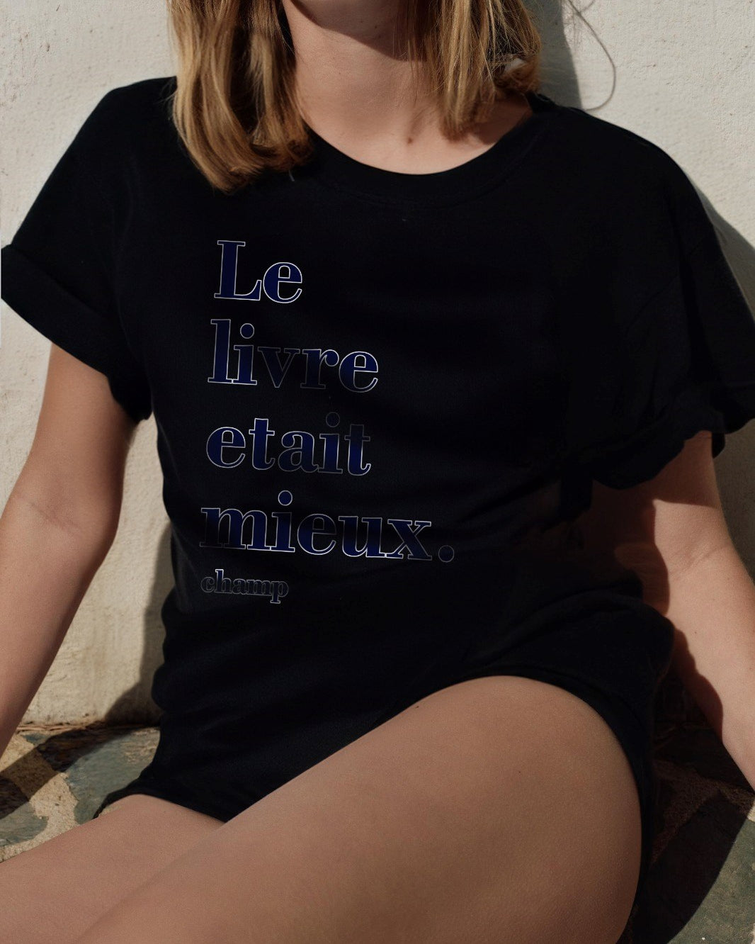 Le Livre Etait Mieus Yazılı Kadın Siyah T-Shirt