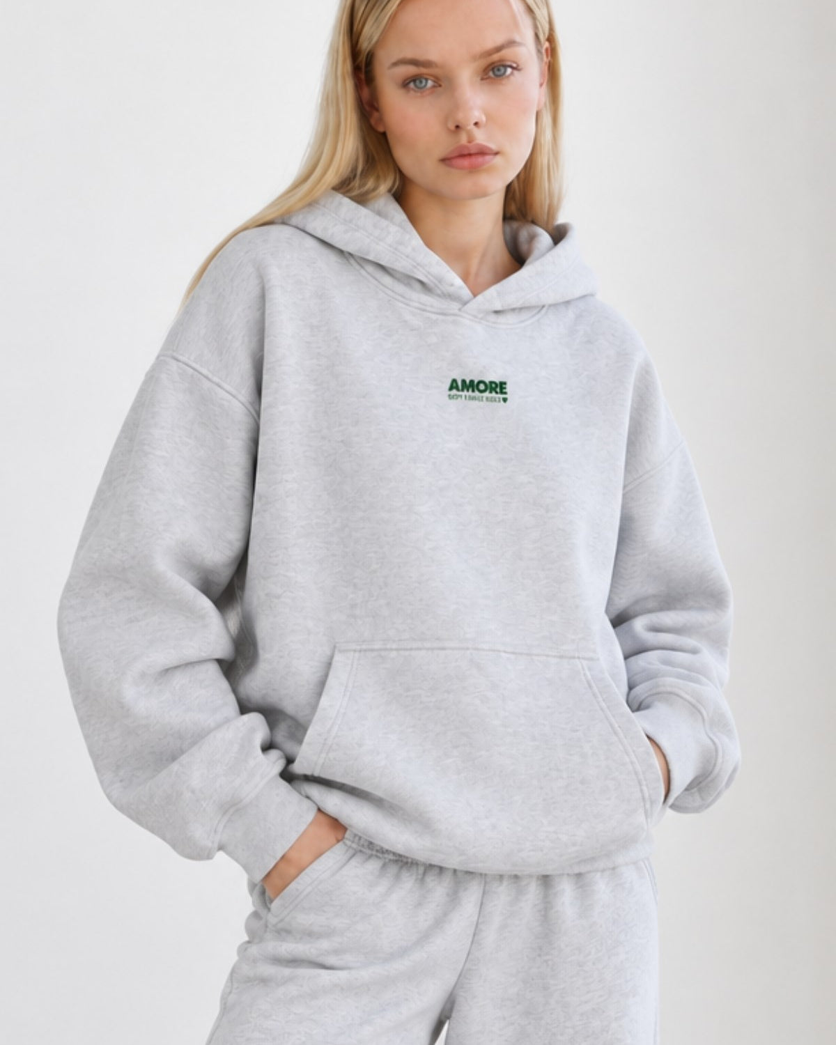 Kadın Oversize Hoodie Amore Baskılı Gri Melanj – Kapüşonlu, Kanguru Cepli, 3 İplik Şardonlu Polar