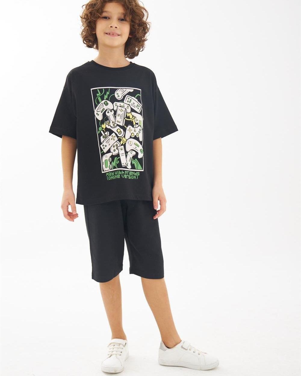 Play With Friends Yazılı Game Over Baskılı Siyah Erkek Çocuk T-Shirt