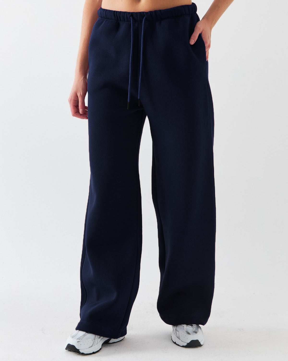 Oversize Unisex Eşofman Altı Lacivert – 3 İplik Şardonlu, Bol Paça, Cepli, Modern Rahat Kesim