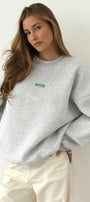 Kadın Oversize Sweatshirt AMORE  Gri – Bisiklet Yaka, 3 İplik Şardounlu Polar