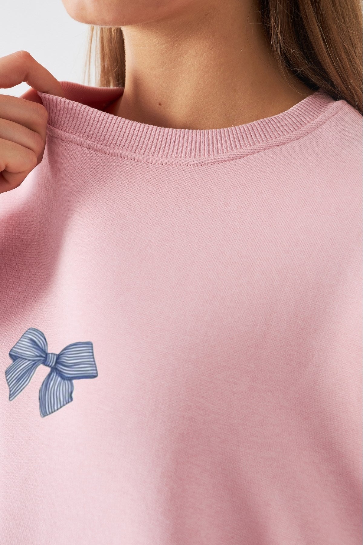 Kadın Oversize Sweatshirt How Lucky Are We Baskılı Pembe – Bisiklet Yaka, 3 İplik Şardonlu Polar