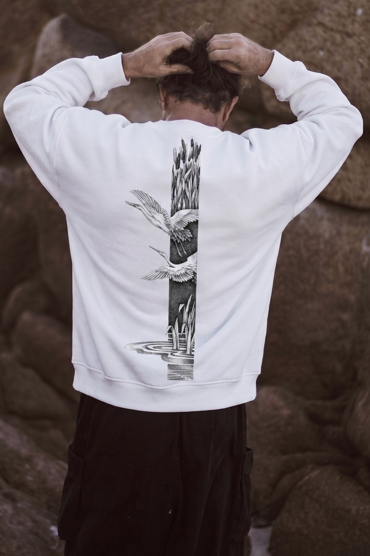 Erkek Oversize Sweatshirt Heron Line Baskılı Beyaz – Bisiklet Yaka, 3 İplik Şardonlu Polar