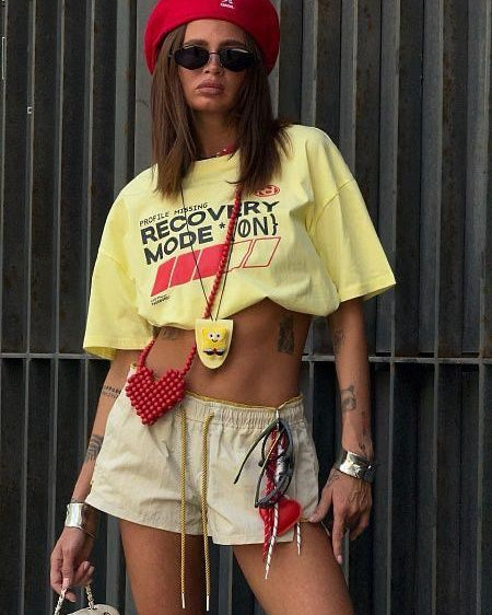 Kadın Sarı Recovery Mode On Yazılı Crop Tişört Oversize Rahat Spor Sokak Modası Trend