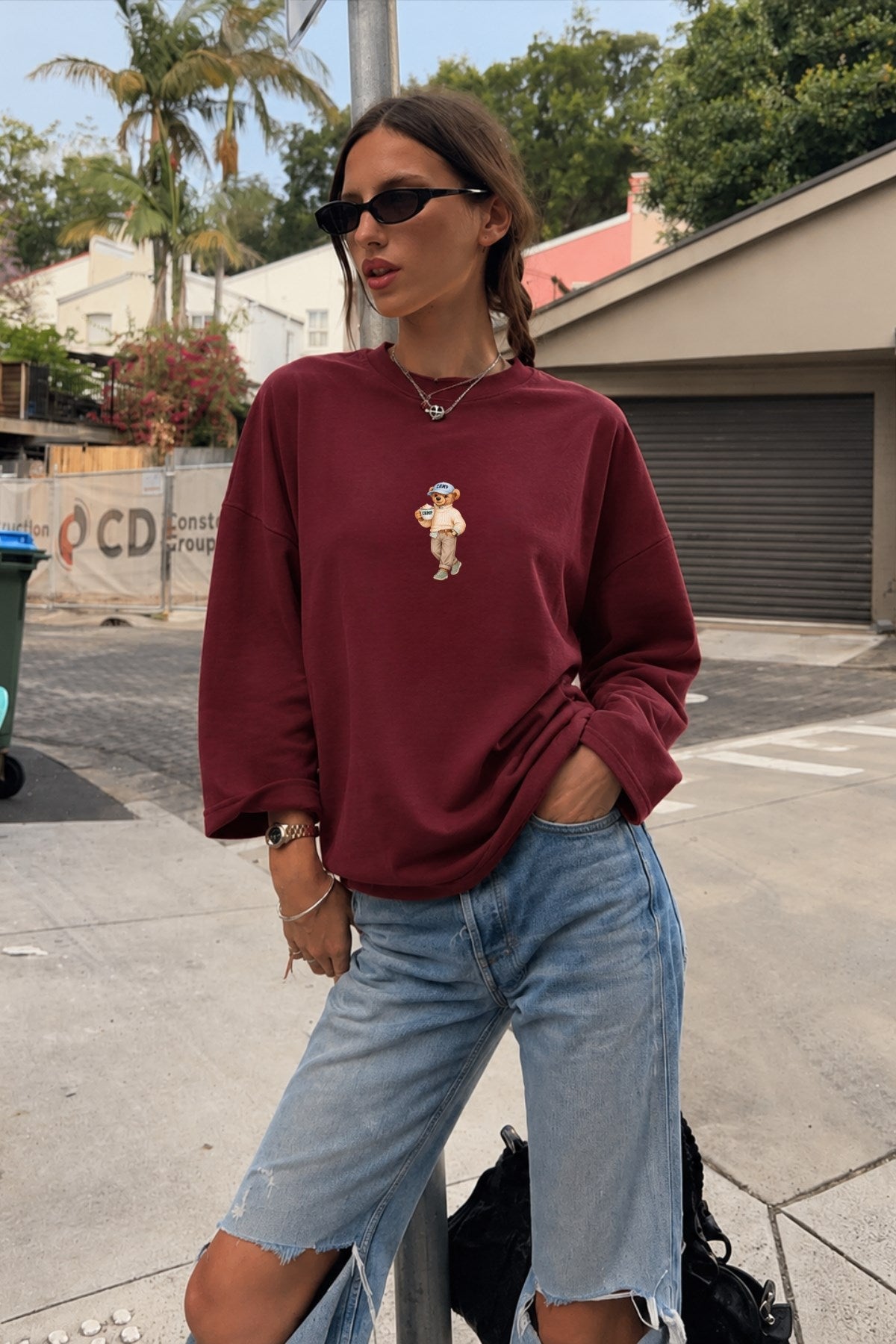 Kadın Relaxed Fit Sweatshirt Coffee Bear Baskılı Bordo – Bisiklet Yaka, 3 İplik Şardonsuz, Geniş Kol