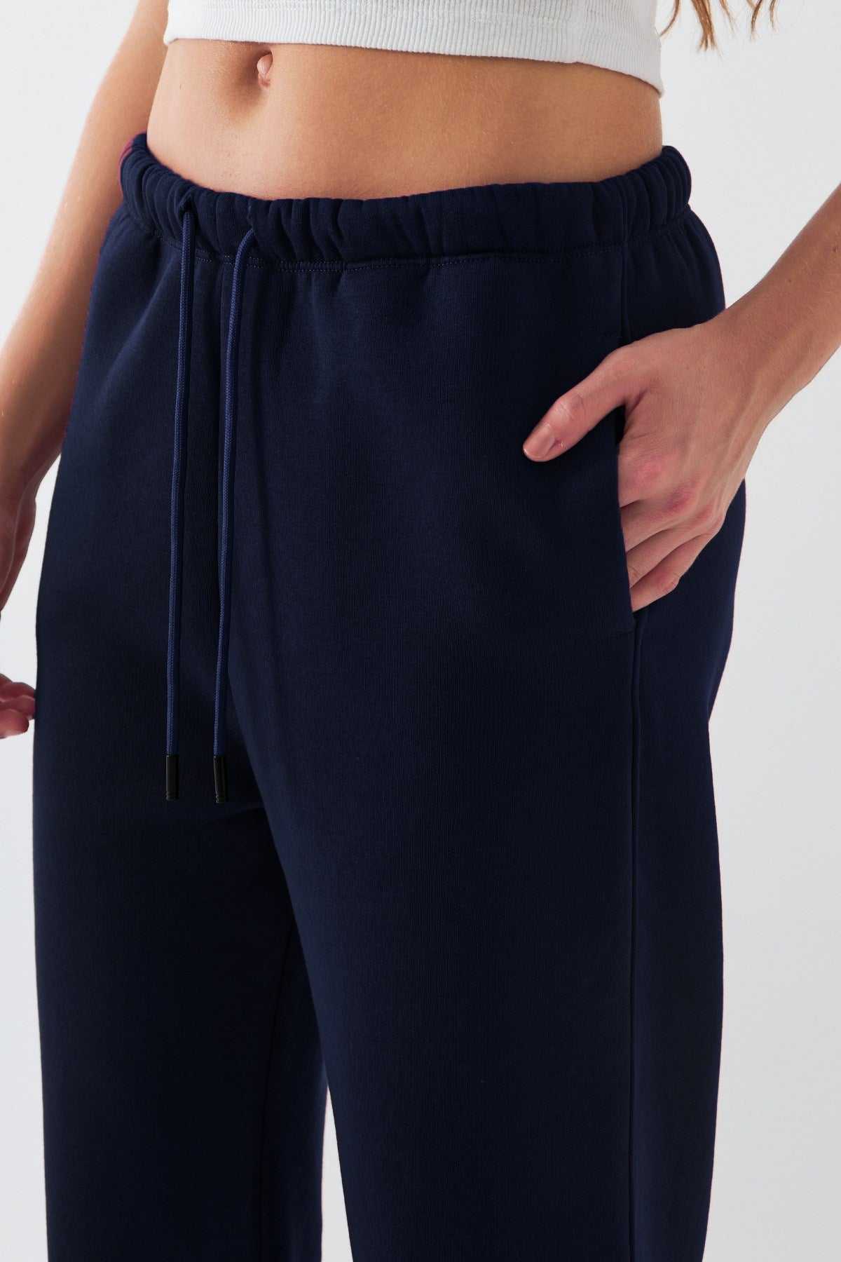 Oversize Unisex Eşofman Altı Lacivert – 3 İplik Şardonlu, Bol Paça, Cepli, Modern Rahat Kesim