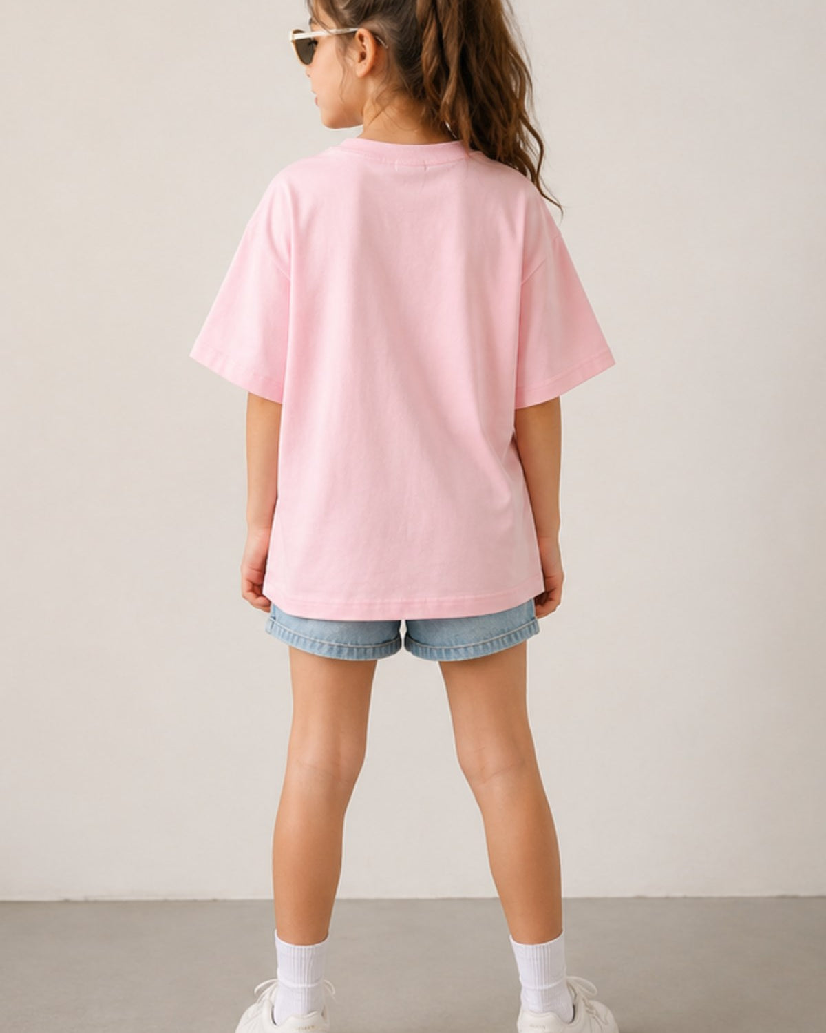 Kız Çocuk Oversize Tişört Cherry Kiss Baskılı Pembe – Bisiklet Yaka, Rahat Kalıp, %100 Pamuk