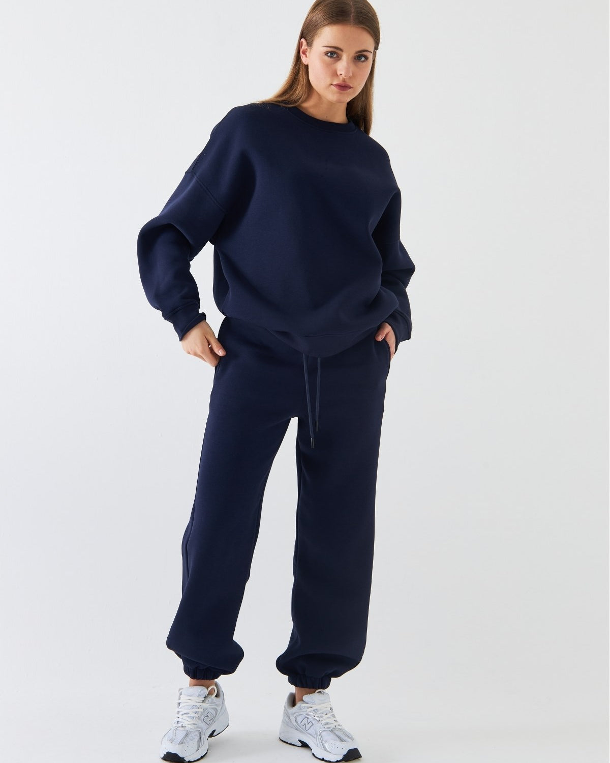 Unisex Oversize Eşofman Takımı Basic Lacivert – Bisiklet Yaka, Lastikli Paça, 3 İplik Şardonlu Polar