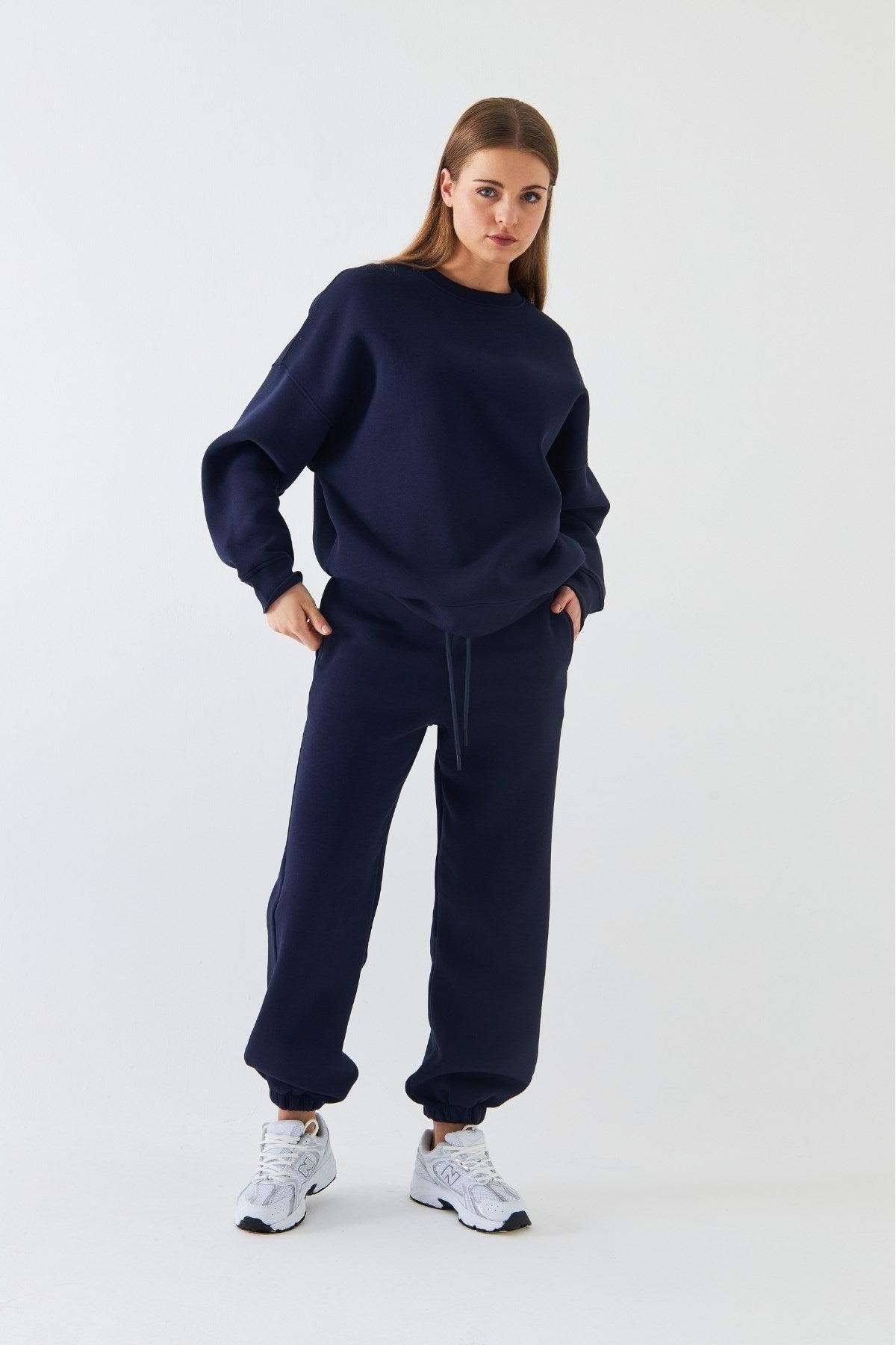 Unisex Oversize Eşofman Takımı Basic Lacivert – Bisiklet Yaka, Lastikli Paça, 3 İplik Şardonlu Polar