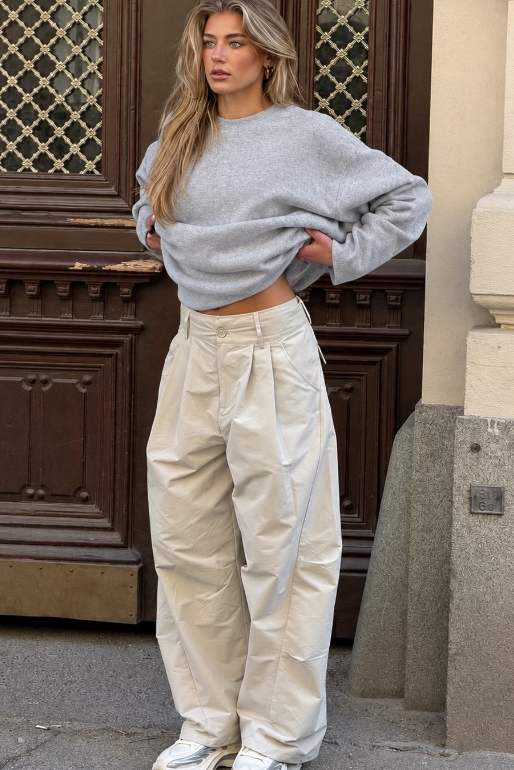 Kadın Relaxed Fit Sweatshirt Cry First Baskılı Gri Melanj – Bisiklet Yaka, 3 İplik Şardonsuz