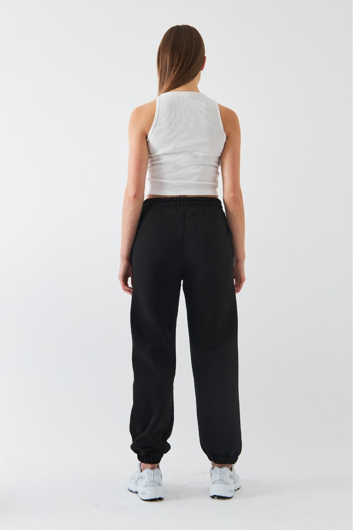 Oversize Unisex Eşofman Altı Siyah – 3 İplik Şardonlu, Paça-Bel Lastikli, Cepli, Modern Rahat Kesim