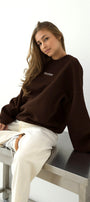 Kadın Oversize Sweatshirt CHMP STUDIOS Kahverengi – Bisiklet Yaka, 3 İplik Şardounlu Polar