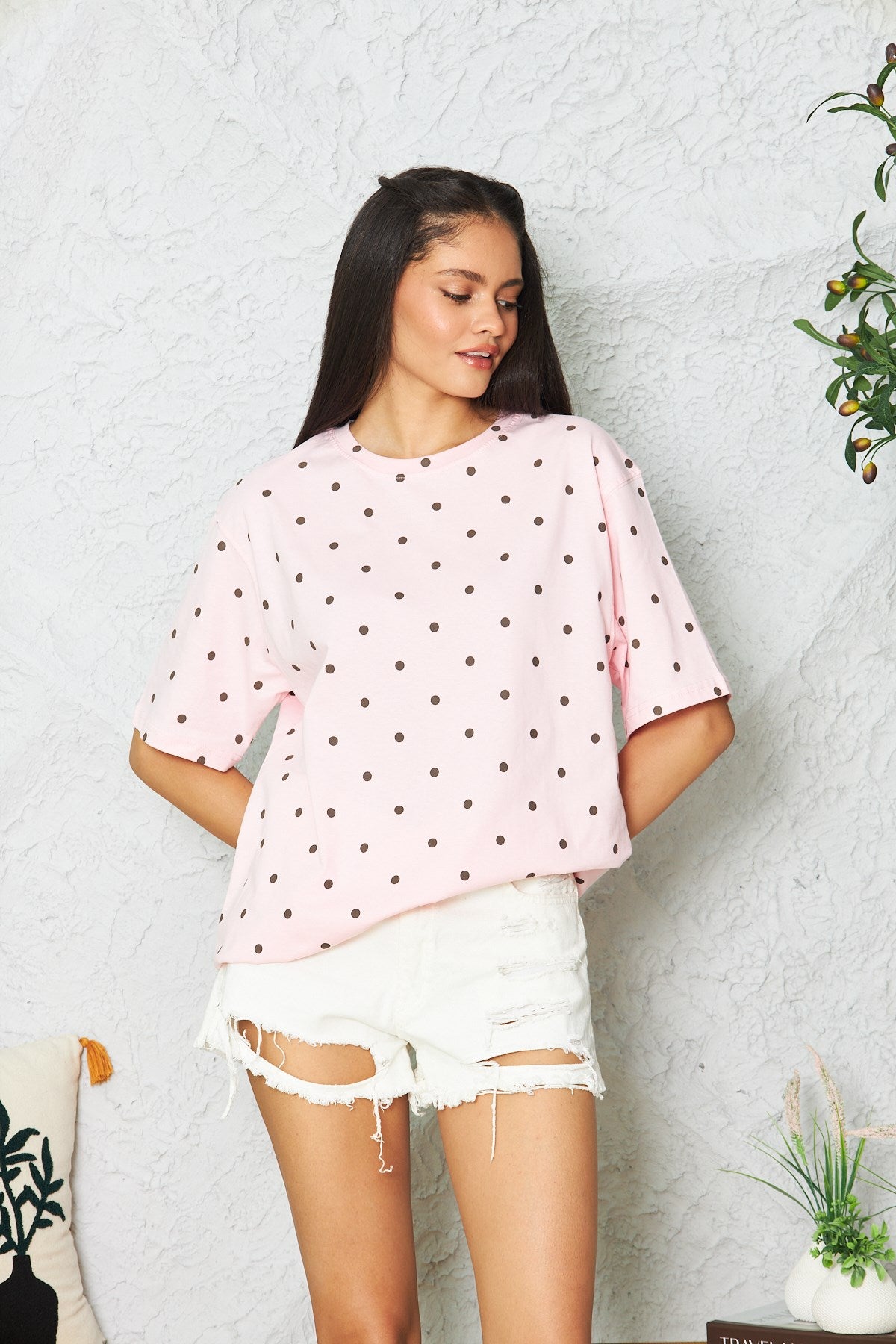 Kadın Oversize Tişört Polka Muse Puantiyeli Pembe – Bisiklet Yaka, Rahat Kalıp, %100 Pamuk
