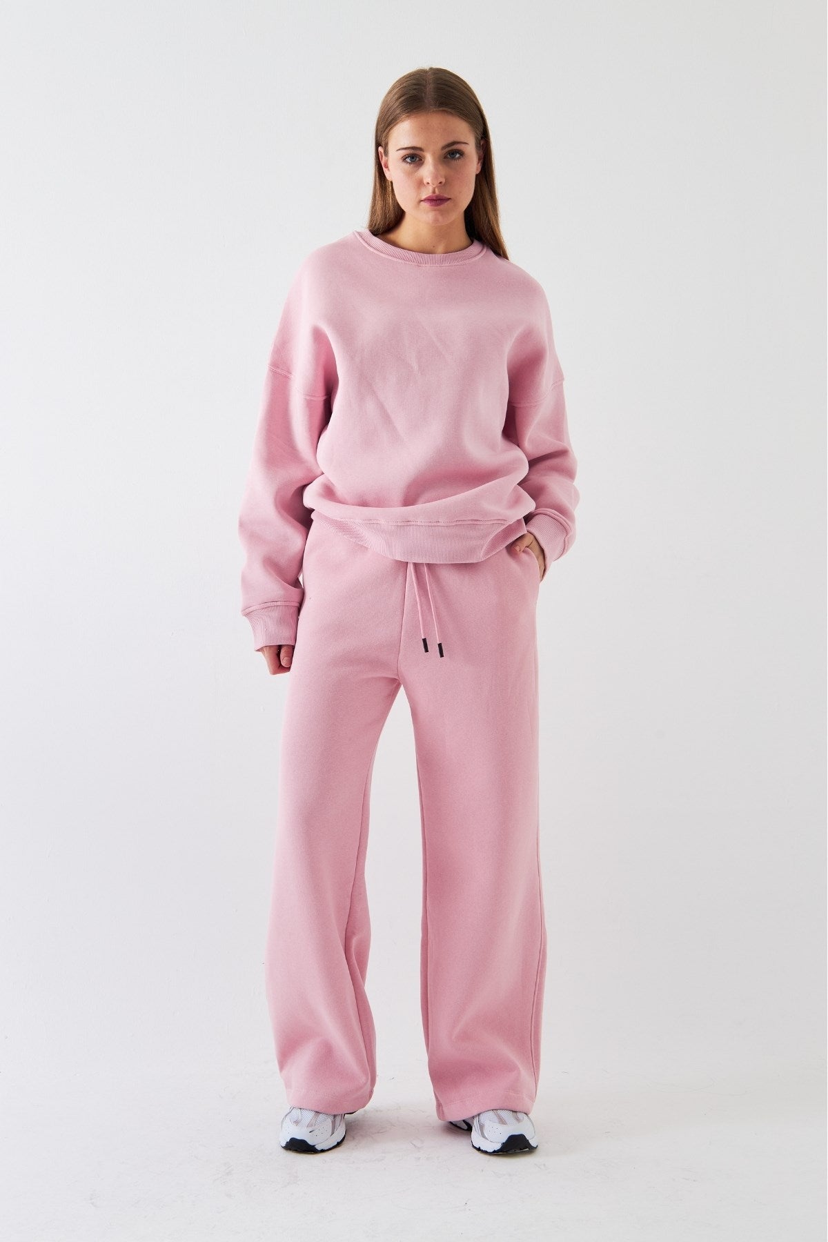 Unisex Oversize Eşofman Takımı Basic Pembe – Bisiklet Yaka, Boru Paça, 3 İplik Şardonlu Polar