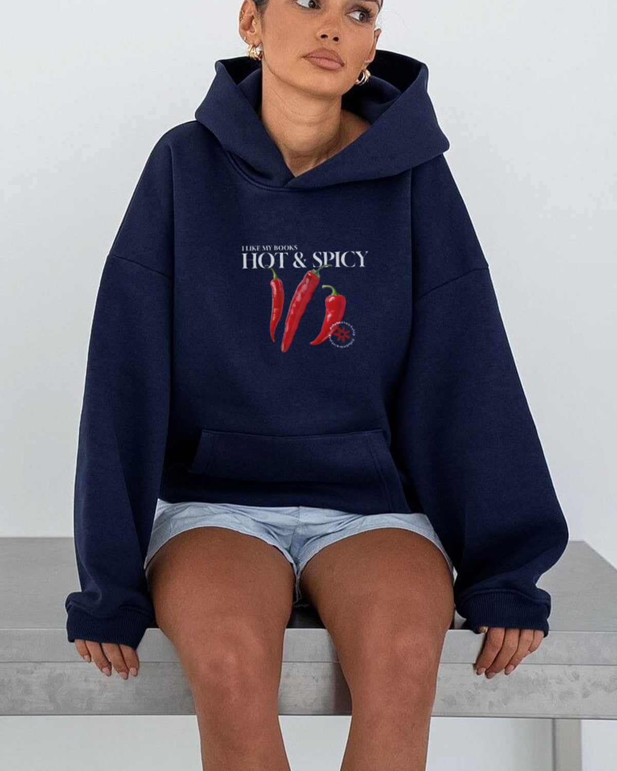 Kadın Oversize Sweatshirt Hoodie Hot & Spicy Baskılı Lacivert – Kapüşonlu, 3 İplik Şardonlu Polar