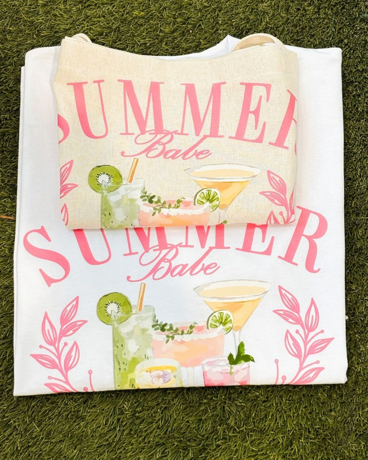Summer Cocktail Club Baskılı Kadın Oversize Tişört + Bez Çanta Hediyeli Kombin – %100 Pamuk