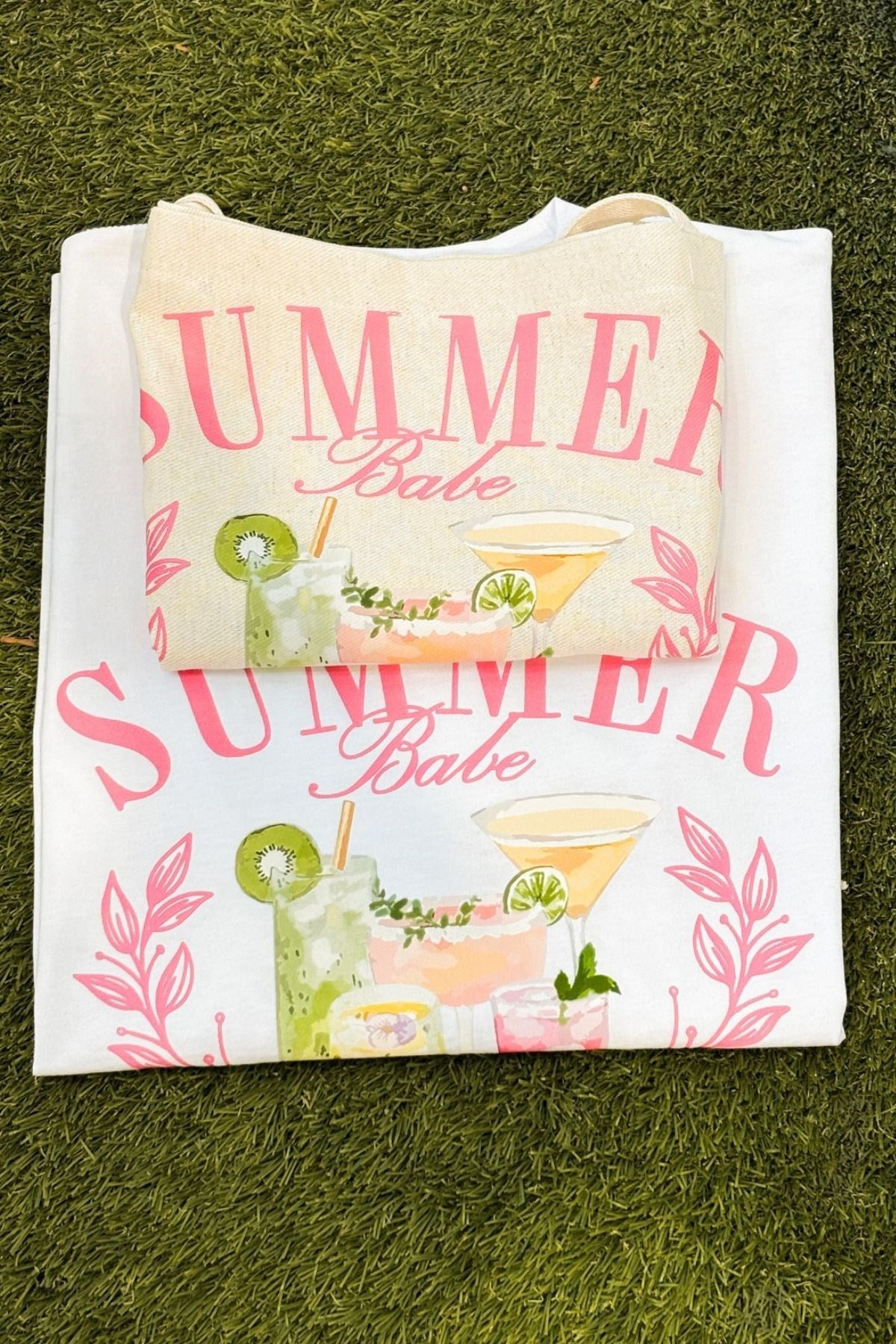 Summer Cocktail Club Baskılı Kadın Oversize Tişört + Bez Çanta Hediyeli Kombin – %100 Pamuk