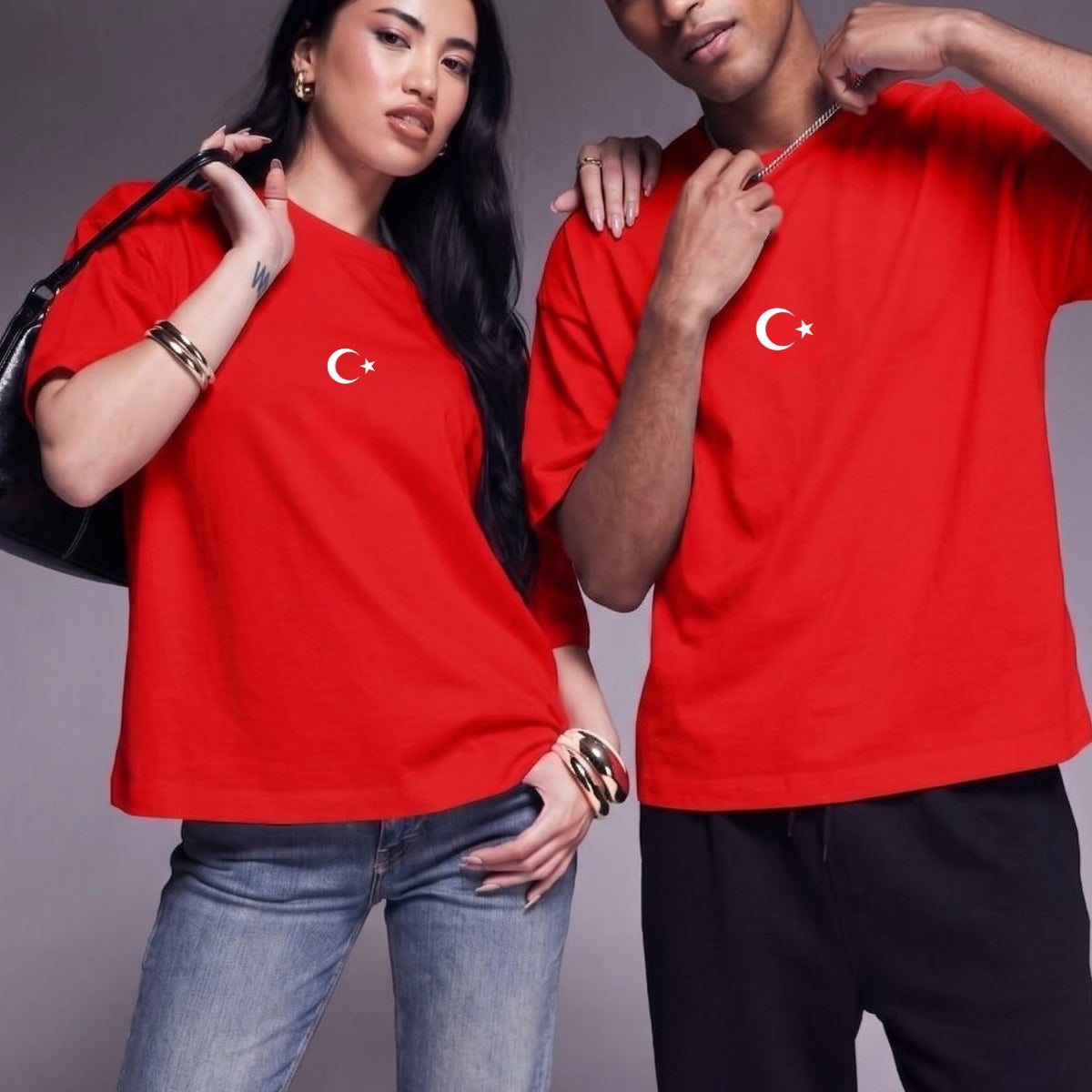 Unisex Oversize Tişört Legend of Türkiye Baskılı Kırmızı – Bisiklet Yaka, Rahat Kalıp, Yazılık, %100 Pamuk