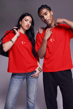Unisex Oversize Tişört Legend of Türkiye Baskılı Kırmızı – Bisiklet Yaka, Rahat Kalıp, Yazılık, %100 Pamuk