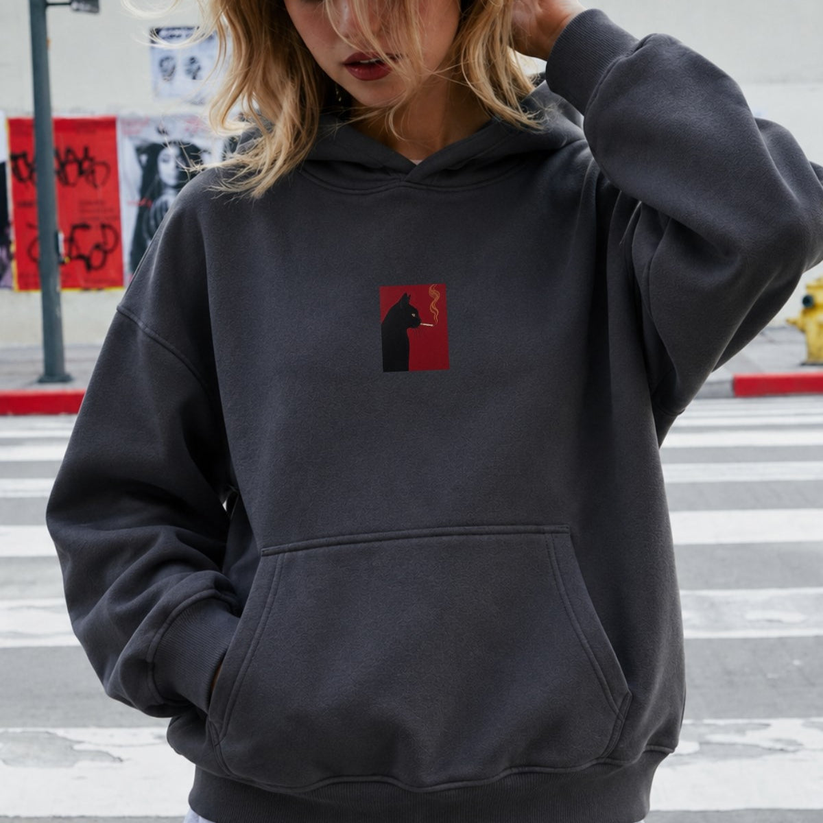 Kadın Oversize Hoodie Noir Cat Baskılı Füme – Kapüşonlu, Kanguru Cepli, 3 İplik Şardonlu Polar