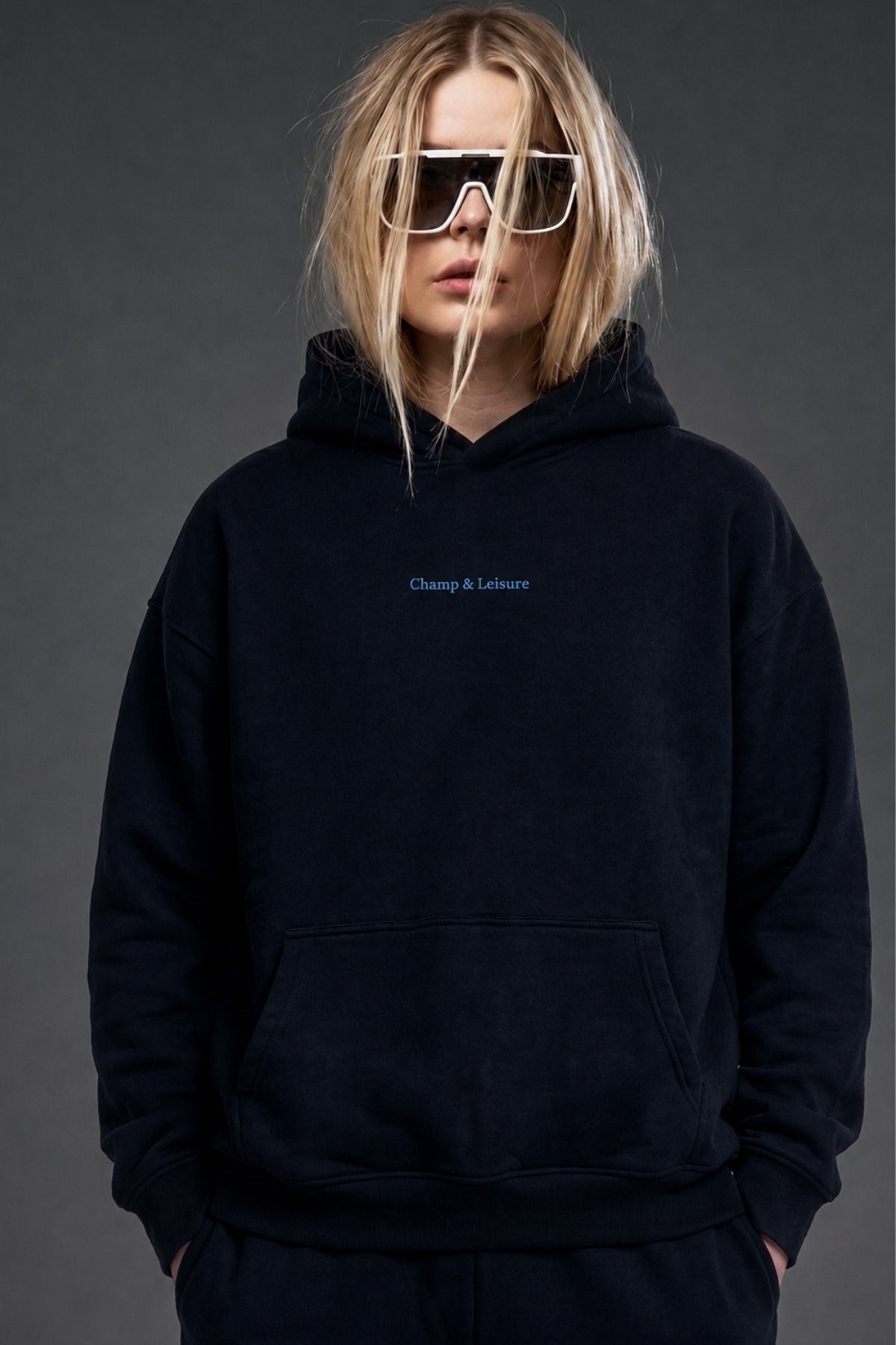 Unisex Oversize Eşofman Takımı Champ & Leisure Baskılı Lacivert – Kapüşonlu Üst, Lastikli Alt