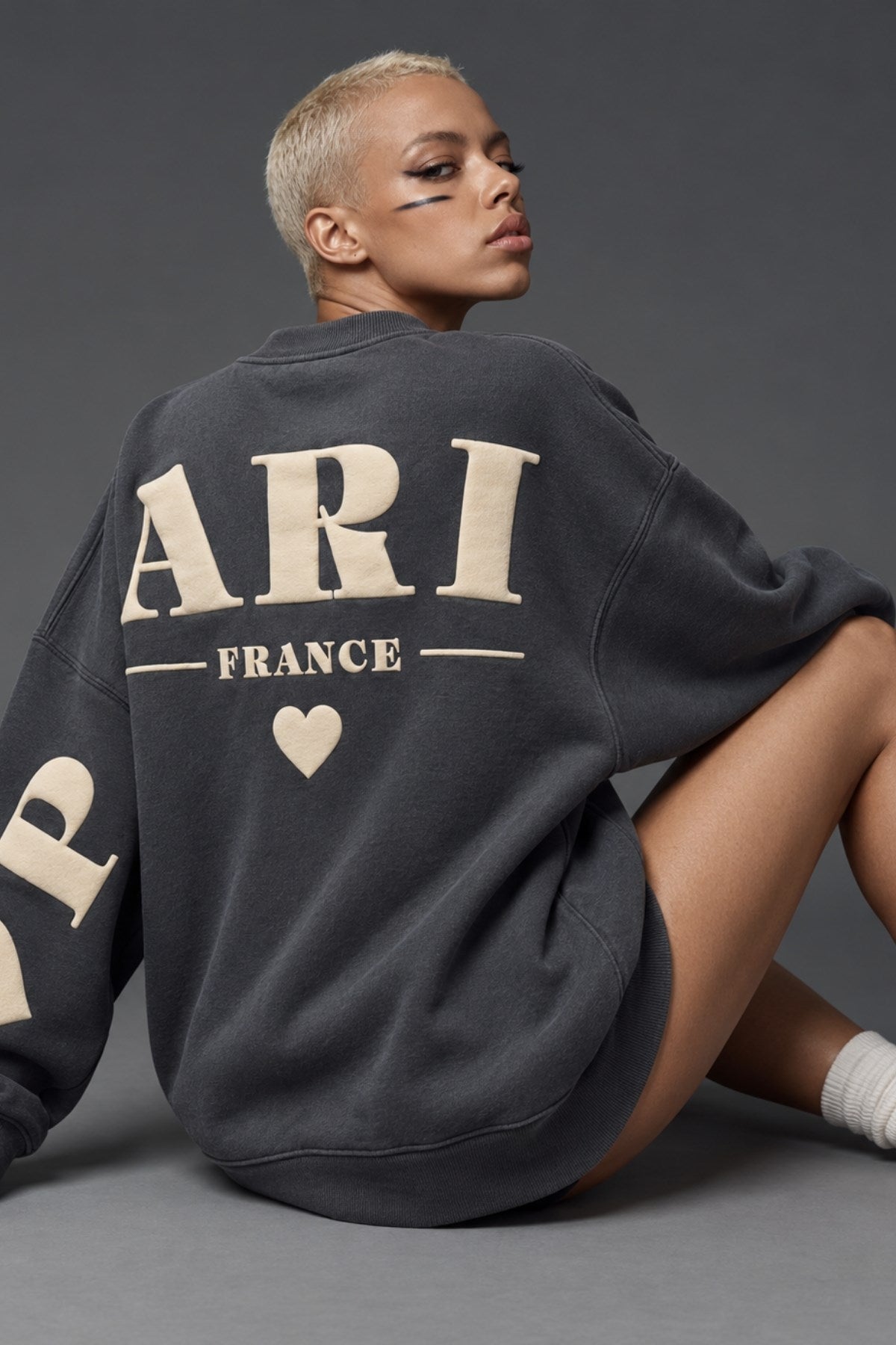 Kadın Oversize Sweatshirt Paris 3D Baskılı Füme – Bisiklet Yaka, Kol ve Sırt Baskılı, 3 İplik 