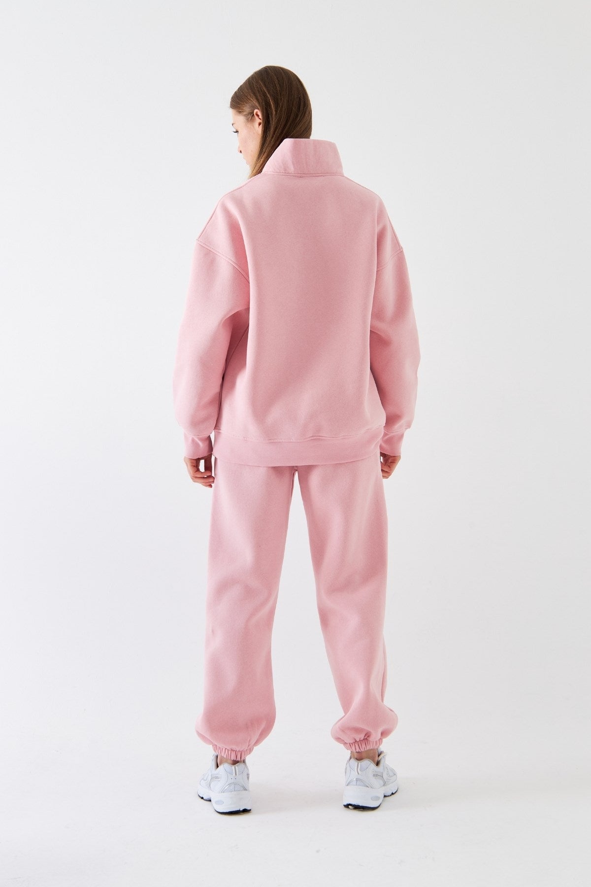 Unisex Oversize Eşofman Takımı Basic Pembe – Fermuarlı Dik Yaka, Lastikli Paça, 3 İplik Polar