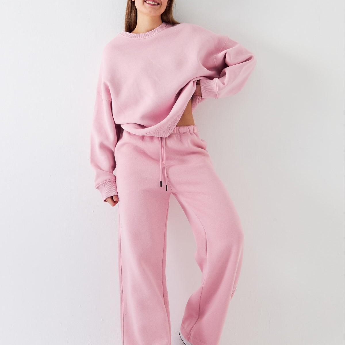 Unisex Oversize Eşofman Takımı Basic Pembe – Bisiklet Yaka, Boru Paça, 3 İplik Şardonlu Polar