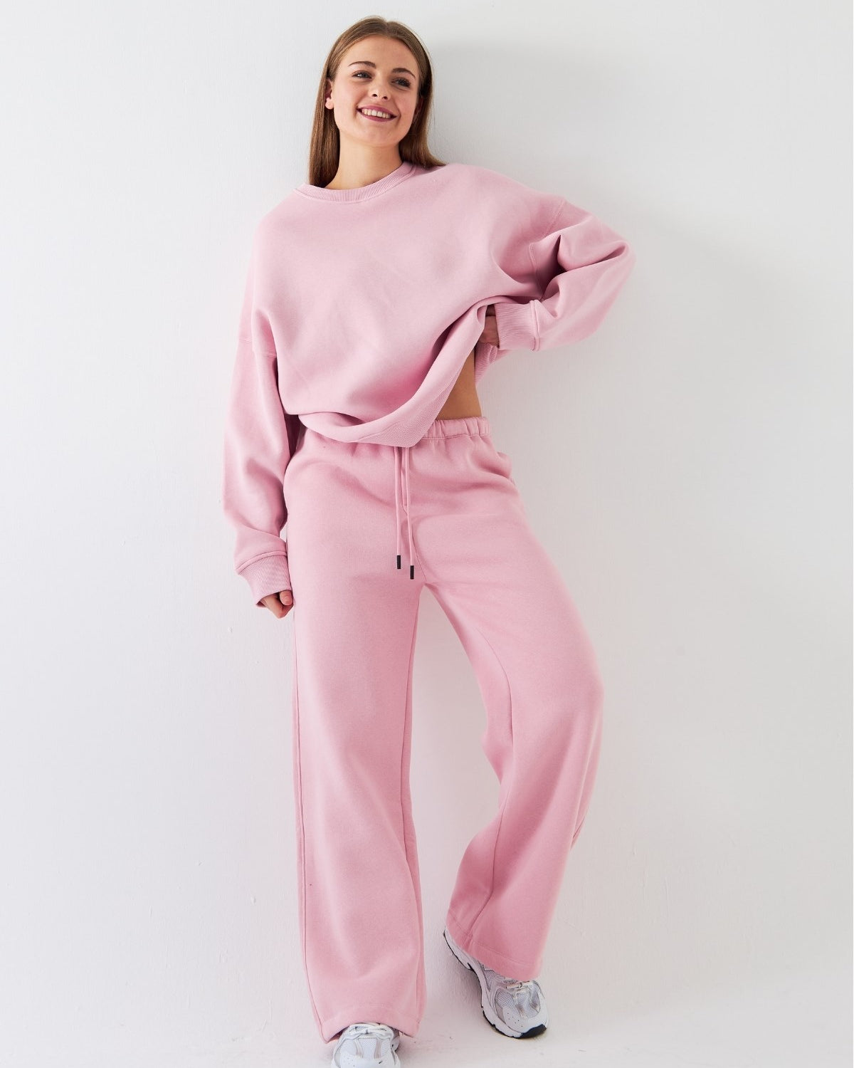 Unisex Oversize Eşofman Takımı Basic Pembe – Bisiklet Yaka, Boru Paça, 3 İplik Şardonlu Polar