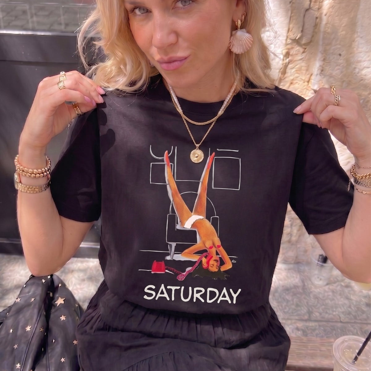 Kadın Oversize Tişört Weekend Mood Baskılı Siyah – Bisiklet Yaka, Rahat Kalıp, %100 Pamuk